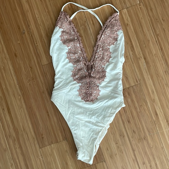 Blue Life Eclipse Swimsuit in White Sands, Size XS - Picture 3 of 7